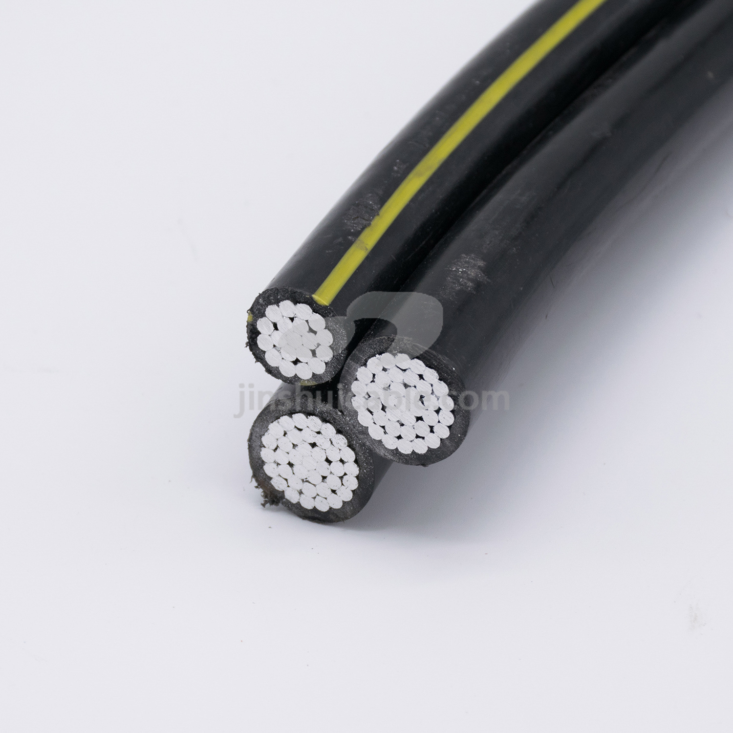 
                Низковольтный алюминиевый проводник ABC 35 мм 70 мм2 с верхним покрытием из XLPE/PVC/PE Сервисный кабель
            