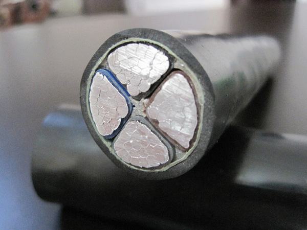 China 
                                 El conductor de aluminio cable aislado con PVC                              fabricante y proveedor
