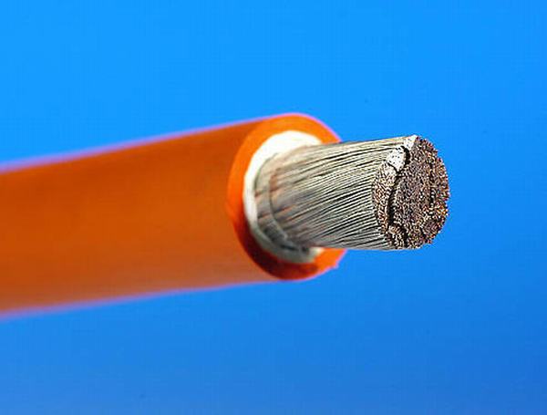 
                                 Estanhagem cobre embainhados de borracha do cabo flexível                            