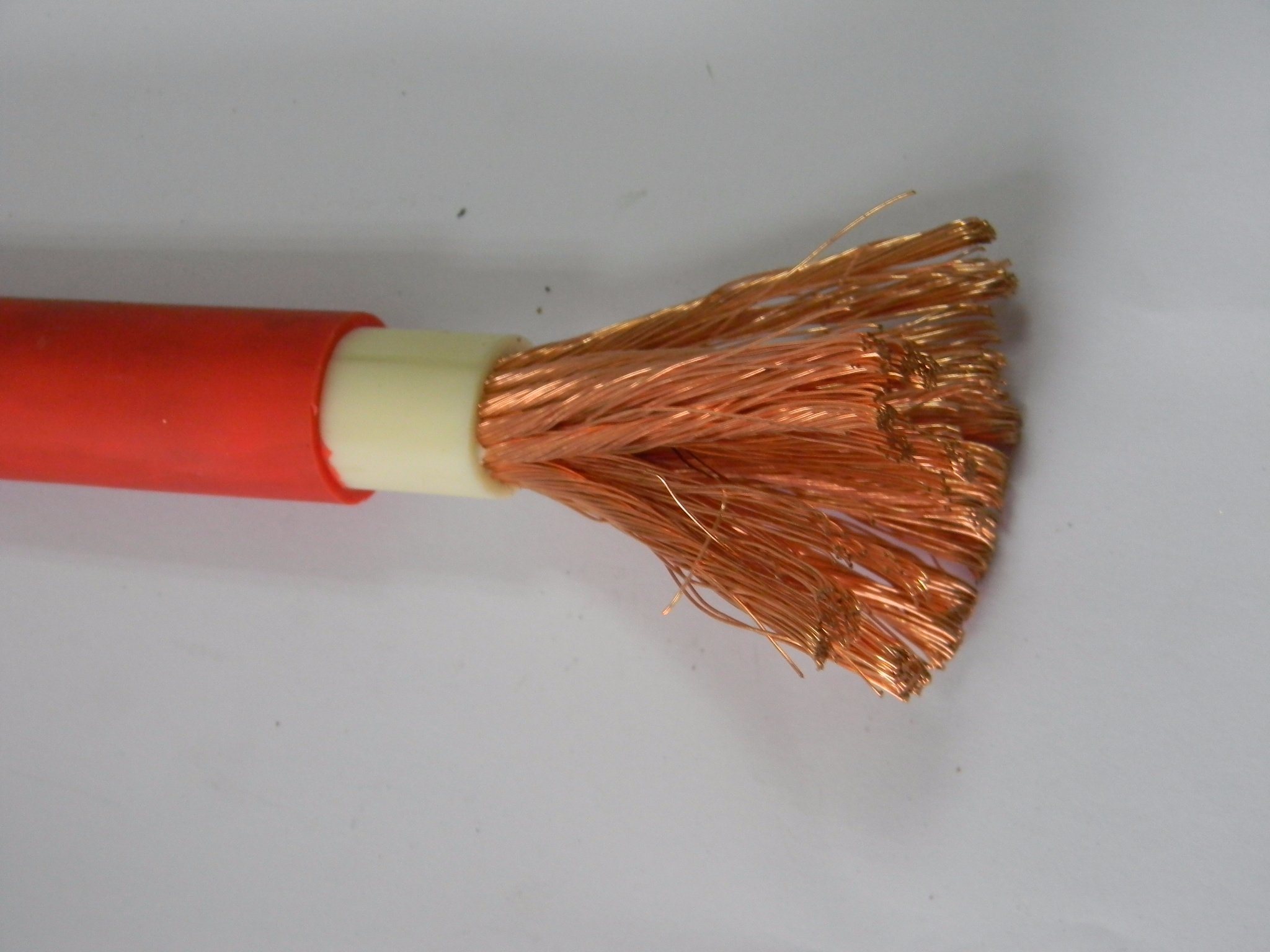 
                Conductor de cobre trenzado flexible de goma forrados de alambre de soldadura de aislamiento de PVC de Cable baja tensión de 70mm2 95mm2, Cable retardante de llama
            