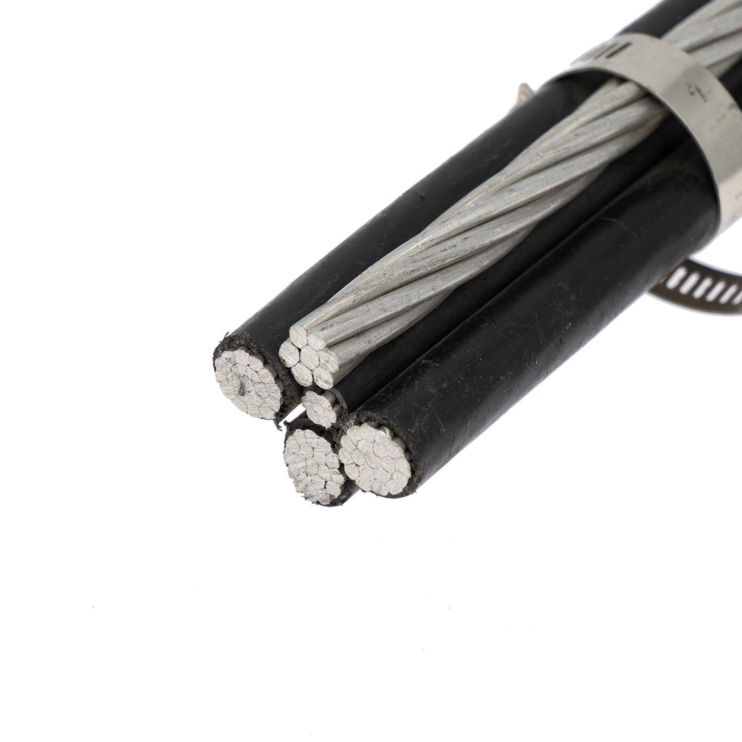 
                La transmisión de potencia superior utiliza 0.6/1kv XLPE Cable trenzado de aluminio con aislamiento de Ths trenzado al paquete de antena de cable (3X50+54.6+1x16mm2)
            