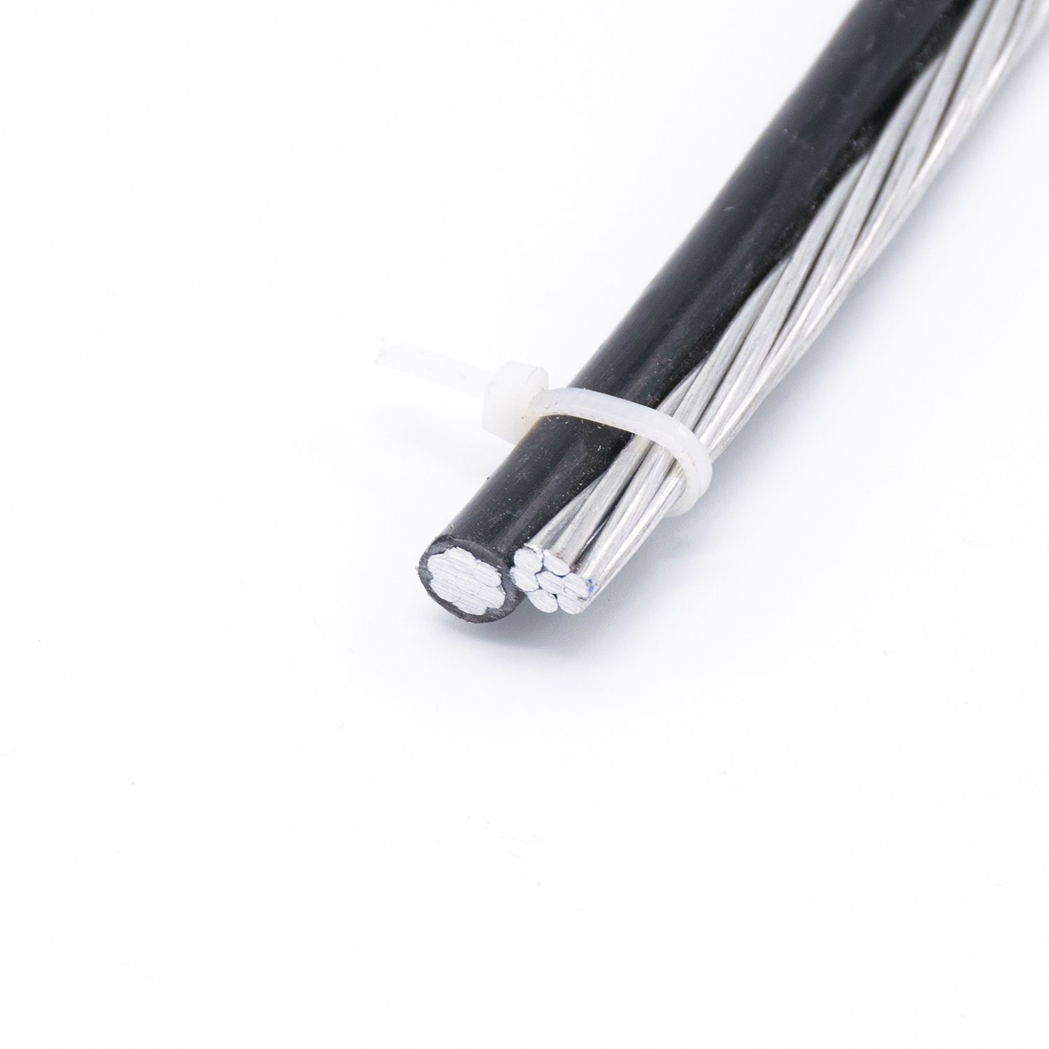 China 
                Yemen ABC Cable for Overhead Use PE Insualtion
              manufacture and supplier