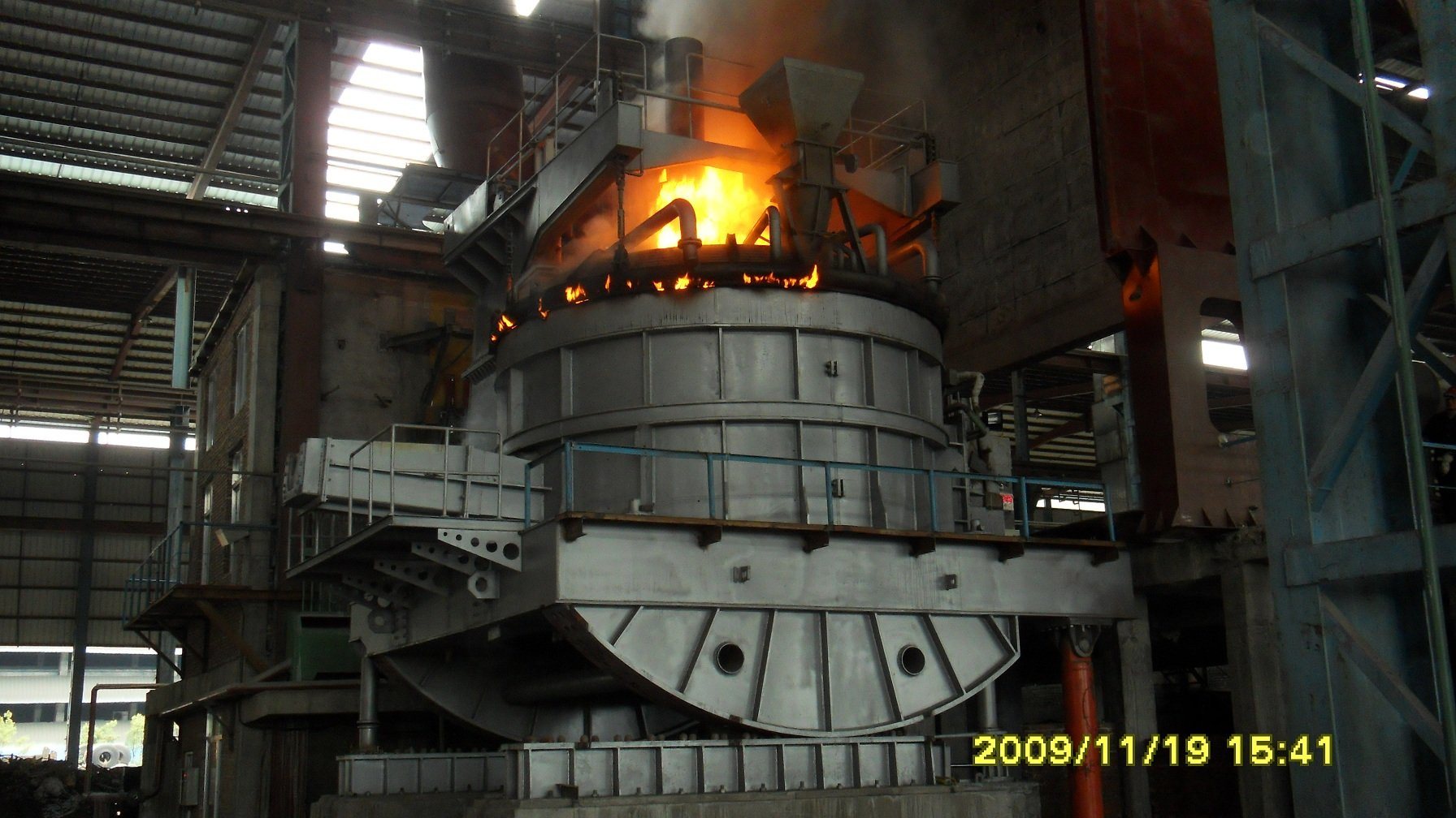 
                forno de arco elétrico 50t (surdo) Fabricação para Carbide de cálcio & Derretimento de aço
            