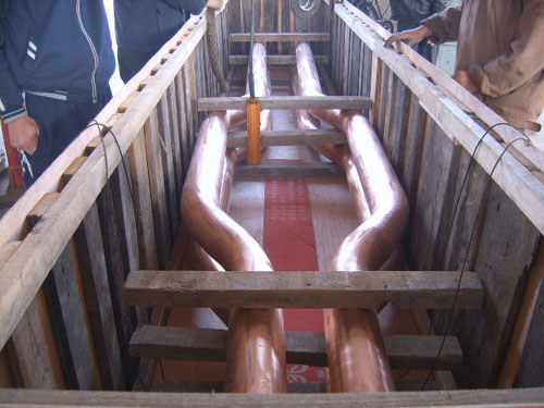 China 
                Tubo de cobre líquido curto do forno
              fabricação e fornecedor
