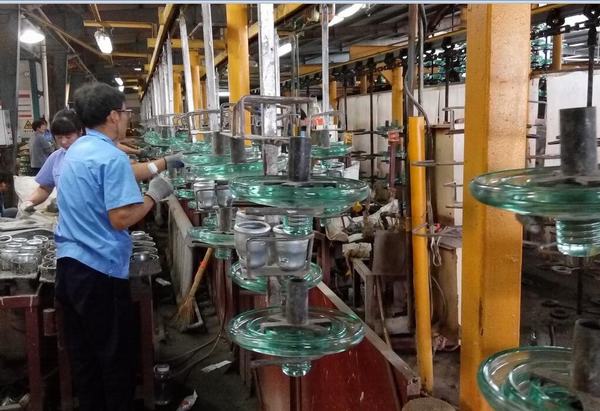 China 
                                 120 kn Anti-Fog/Anti-Pollution Isolador do tipo de disco de vidro temperado                              fabricação e fornecedor