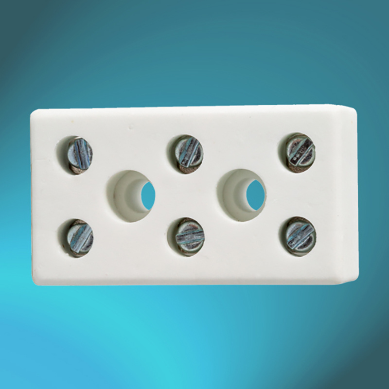 Durable Porcelain Terminal Blocks for High-Temperature Electrical Applications