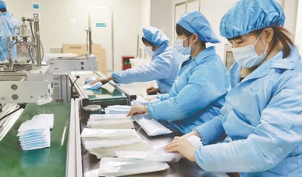 Cina 
                                 Mascherina a gettare della bocca della polvere della maschera di protezione delle 3 pieghe                              produzione e fornitore
