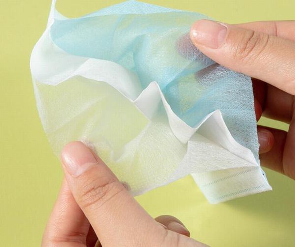 China 
                                 Wegwerfvliesstoff Mund-Dämpfen Gesichtsmaske mit Earloop                              Herstellung und Lieferant