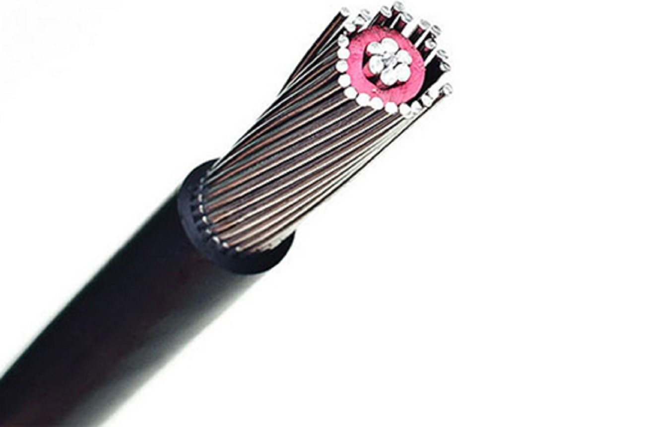 
                Cable de halógeno de baja Somke BS 7870 Concéntrica de aluminio
            