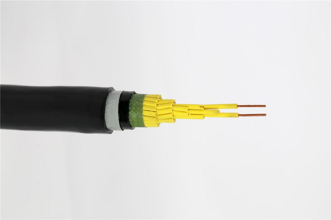 
                Cable de control estándar británico H05vvf
            