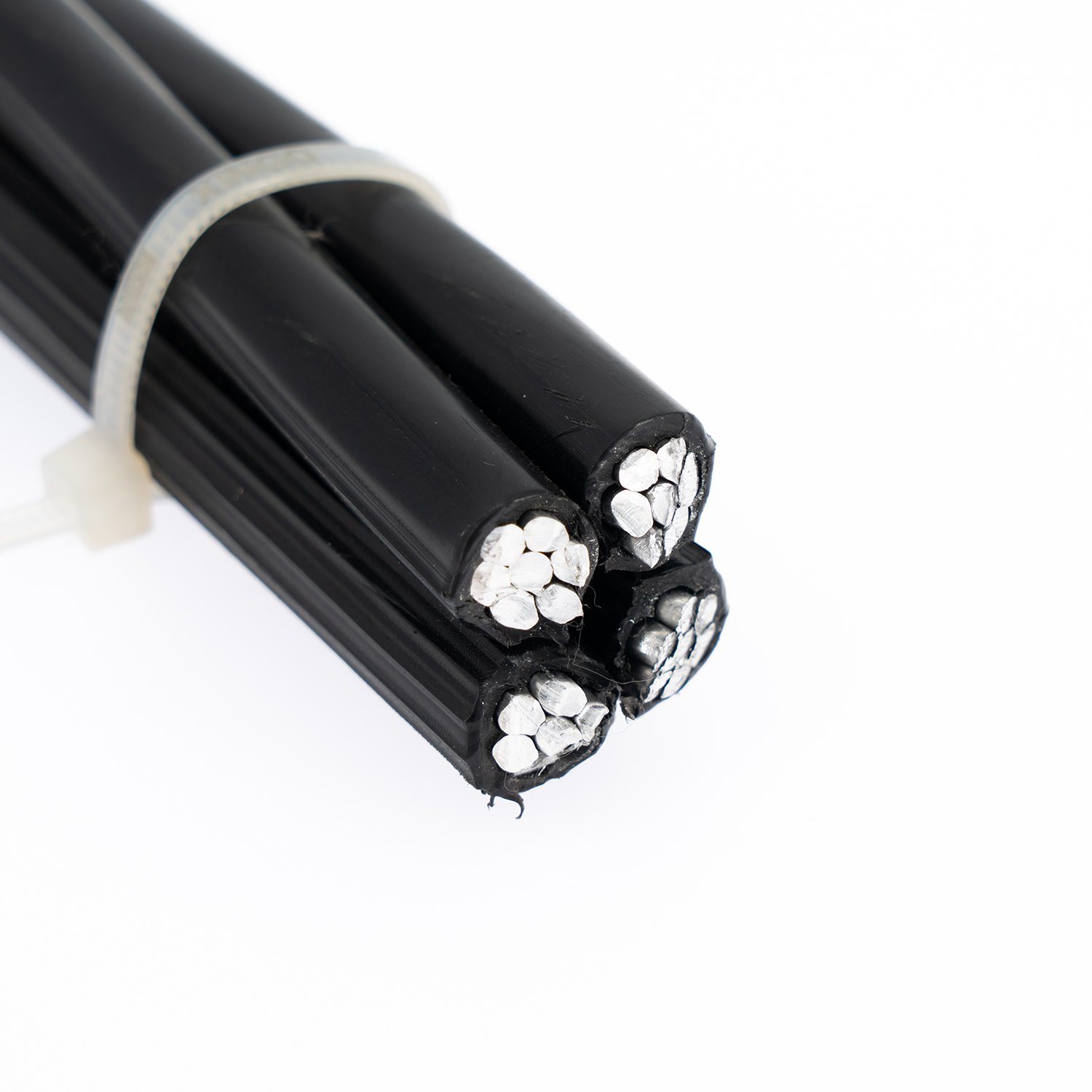 China 
                NFC 0,6/1kV 3X35+54,6 mm2 Neutro Almelec cable ABC de aluminio con cabeza de cable
              fabricante y proveedor