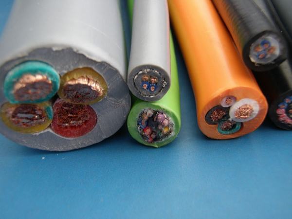 China 
                        Flexible Copper XLPE Insulation PVC Outer Coated Cable
                      manufacture and supplier