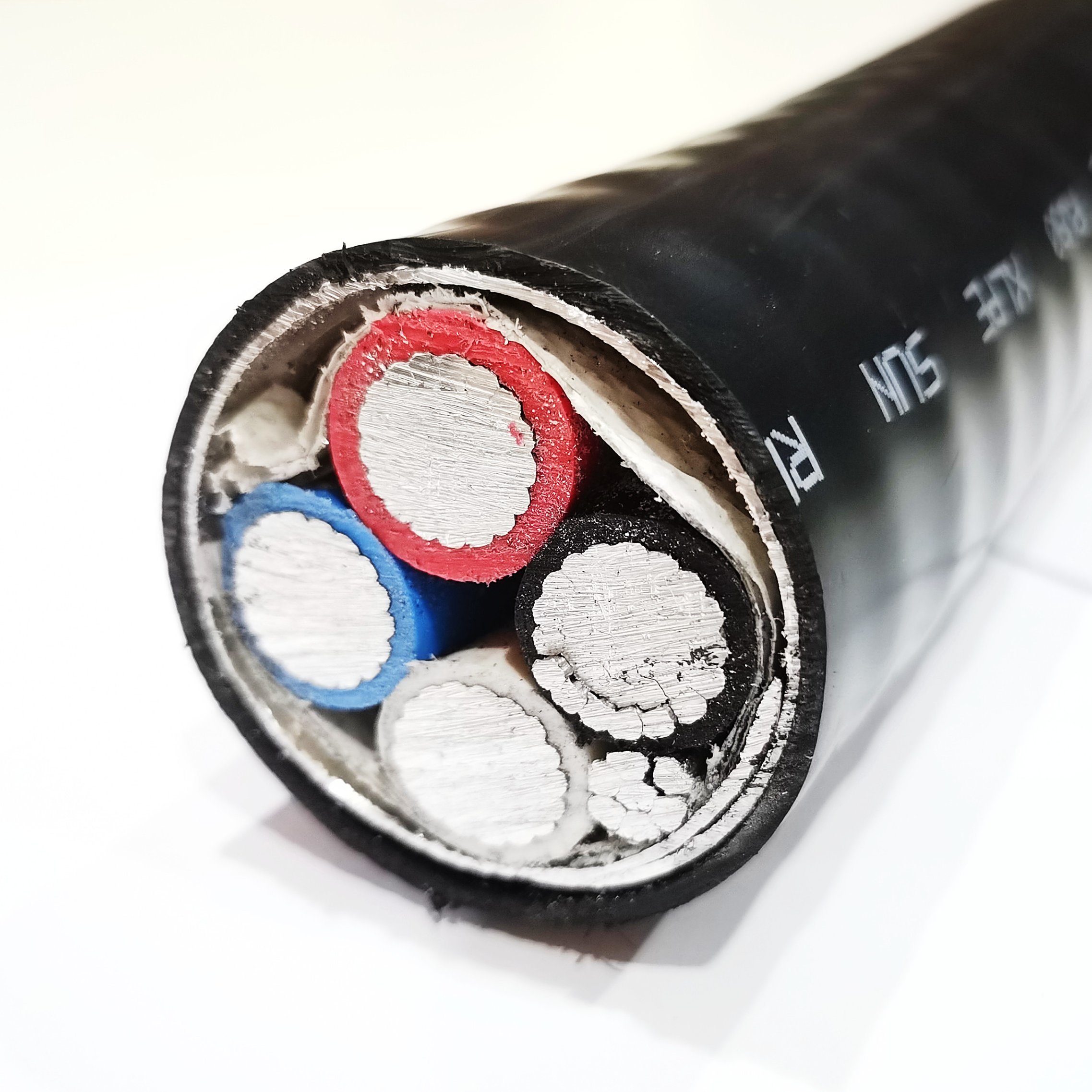 CSA cUL Electric Building Power Cable XLPE Insulation Aluminum Armoured PVC Jacket Acwu90 Black Red White and Ground Wire 250 Kmcil