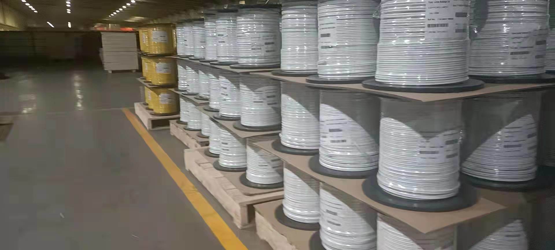 Китай 
                ISO9001 утвержденные медные кабели Hebei Huatong Мягкая упаковка или в качестве запроса Nmd90 провод 10/3
             поставщик