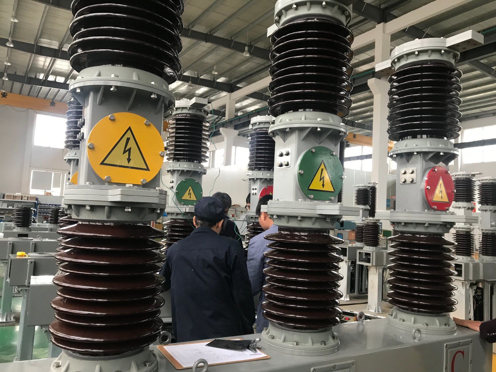 China 
                33kv Auto Recloser 2500A 100ka
              manufacture and supplier