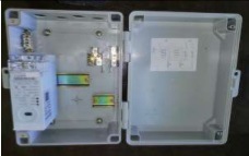 
                Caixa Polotop de 2 vias com medidores de energia de pré-pagamento monofásicos divididos (Caixa do medidor)
            
