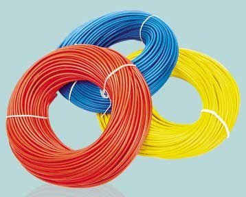 
                Cable aislado con PVC de 2,5 mm2
            