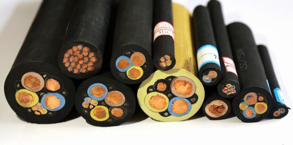 China 
                                 Mit Filter versehene Gummi umhüllte bewegliche und flexible Gruben-Kabel                              Herstellung und Lieferant