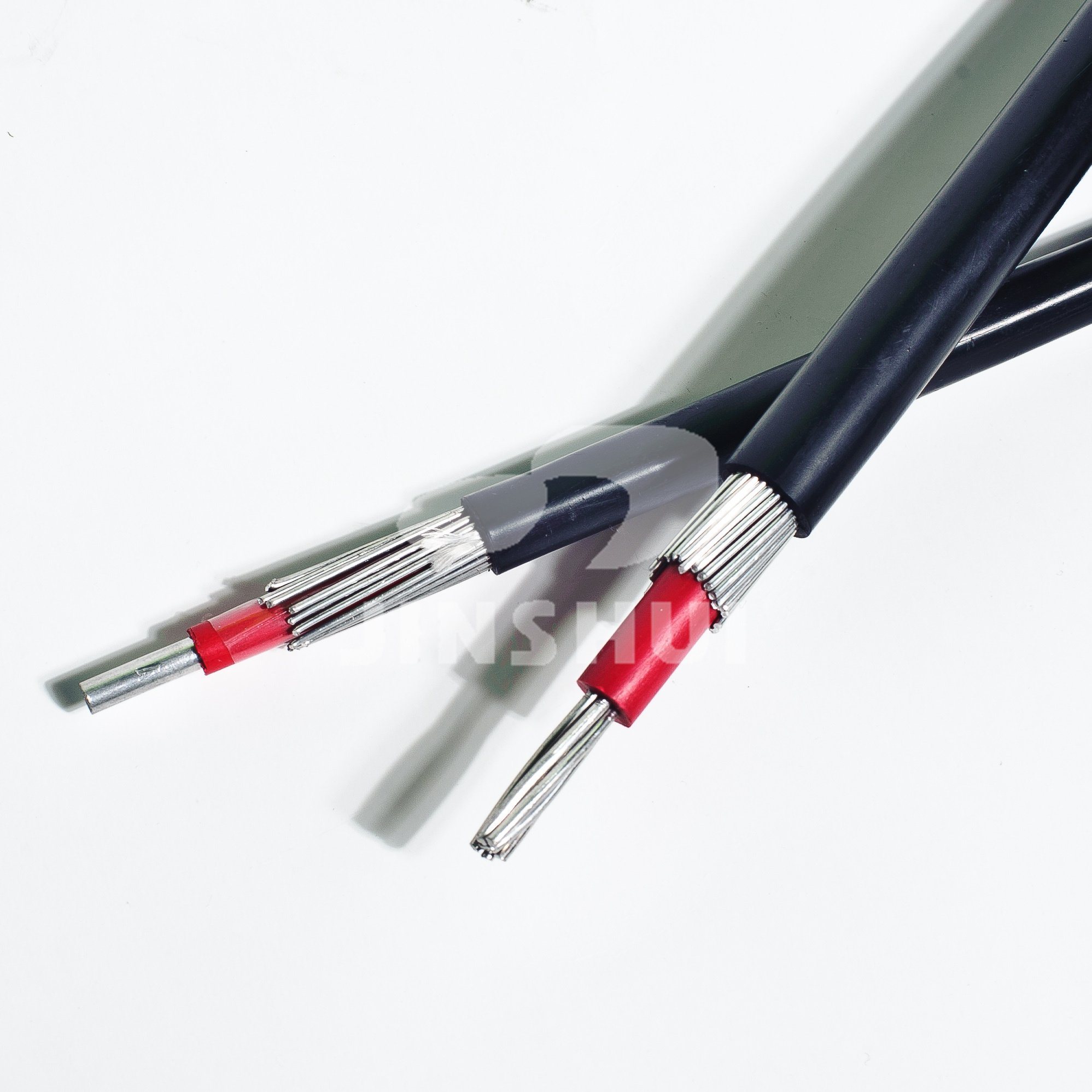 Chine 
                Câble Neutra concentrique isolé XLPE conducteur aluminium 0.6/1kv 16mm2
              fabrication et fournisseur