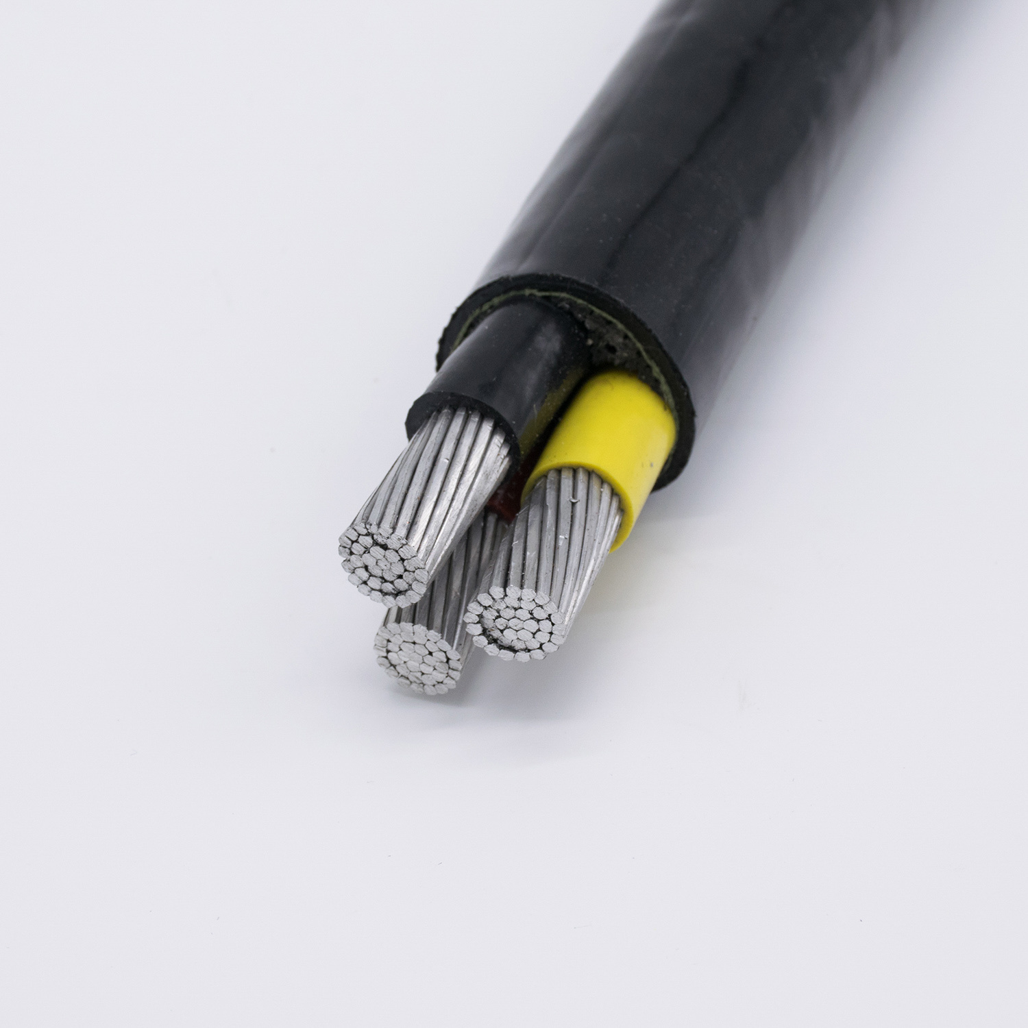 China 
                0,6/1kV PVC aislado conductor de aluminio cinta de acero blindado de energía eléctrica Cable
              fabricante y proveedor