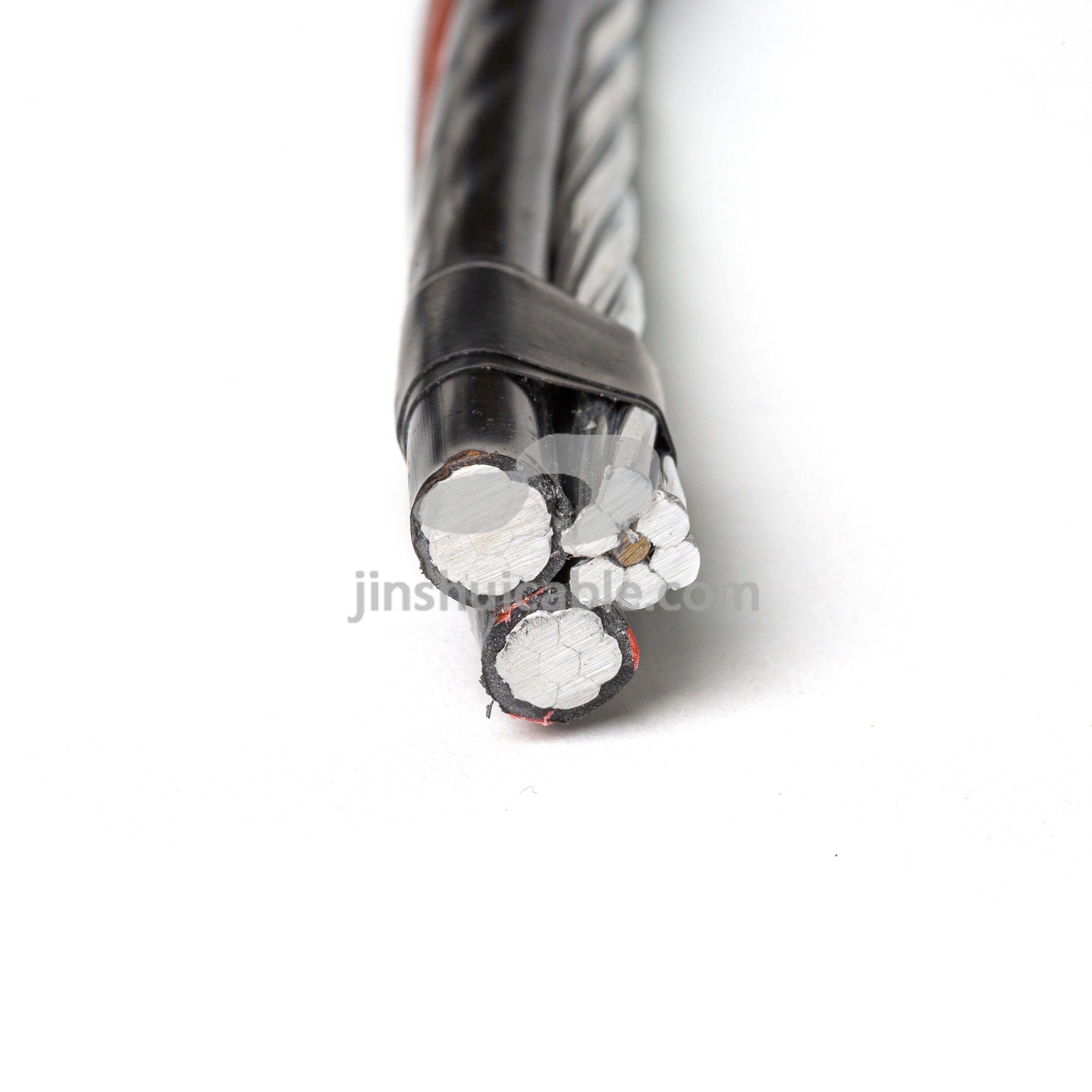 China 
                0.6/1kv XLPE Insulated Aerial Bundle Cable ASTM Standard
              manufacture and supplier