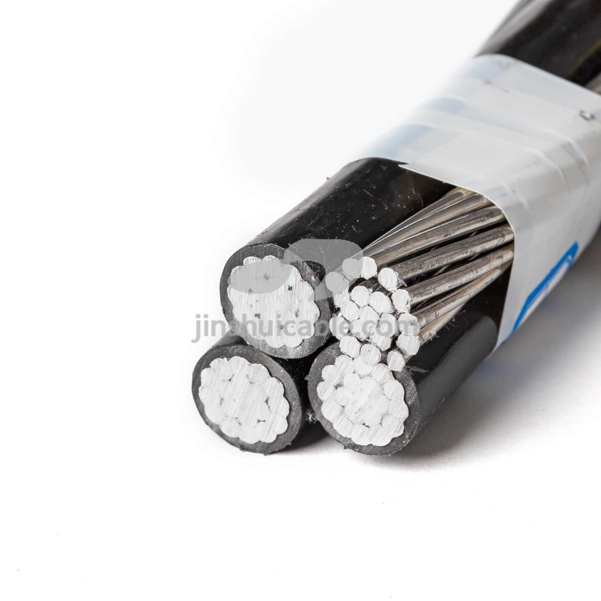 
                Cable de caída de servicio 1+3 Core Aluminium conductor 1000V PE/ XLPE Aislamiento con la norma ASTM
            