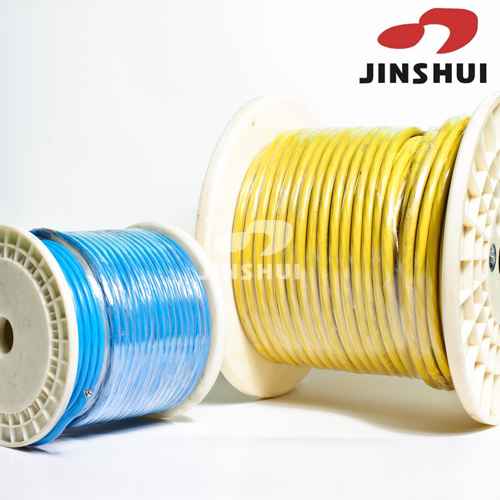 Cina 
                Rivestimento in nylon isolato PVC con conduttore elettrico in rame THHN Thwn da 300 V Costruzione di fili
              produzione e fornitore