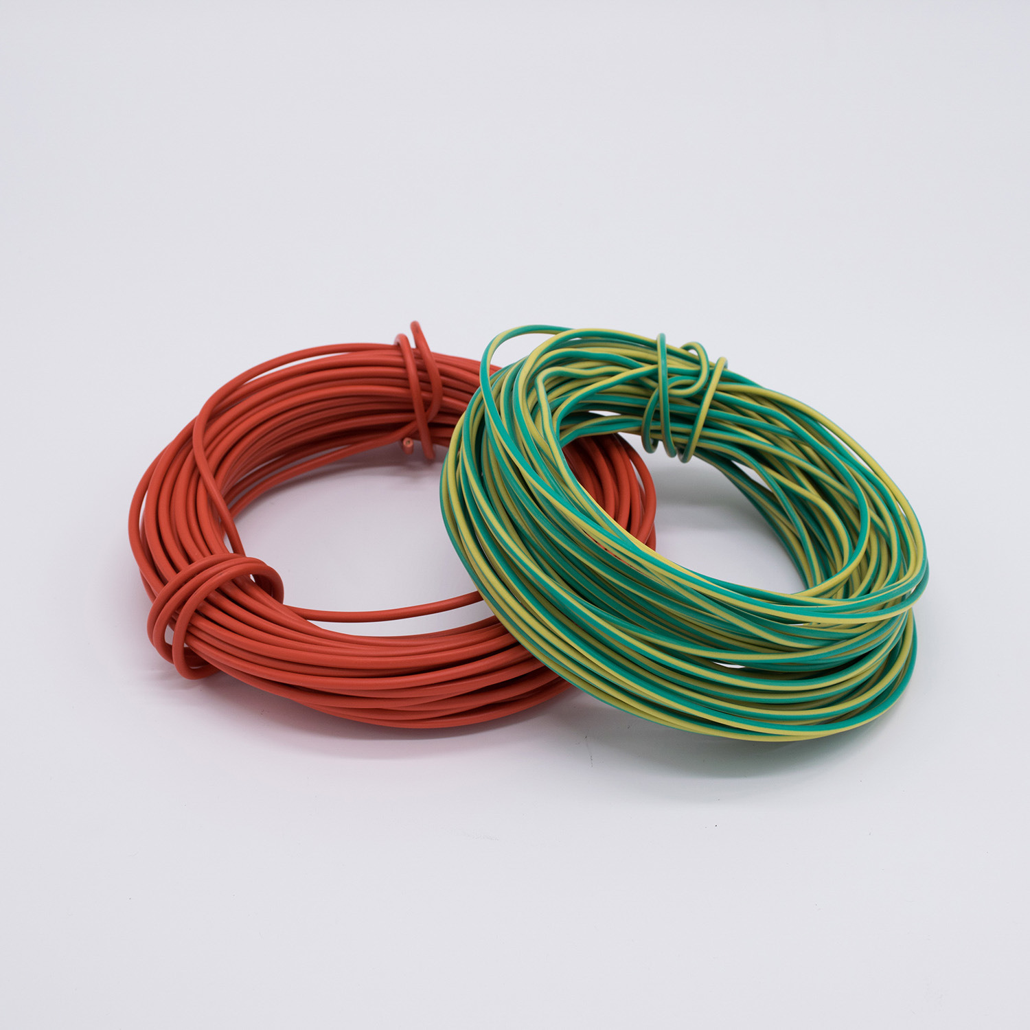 
                BV 2,5 4мм 10мм Thhn/Thwn Одноядерные ПВХ изолированных медных провода кабеля
            