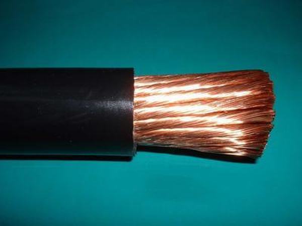 
                                 Soldar el cable flexible de goma                            