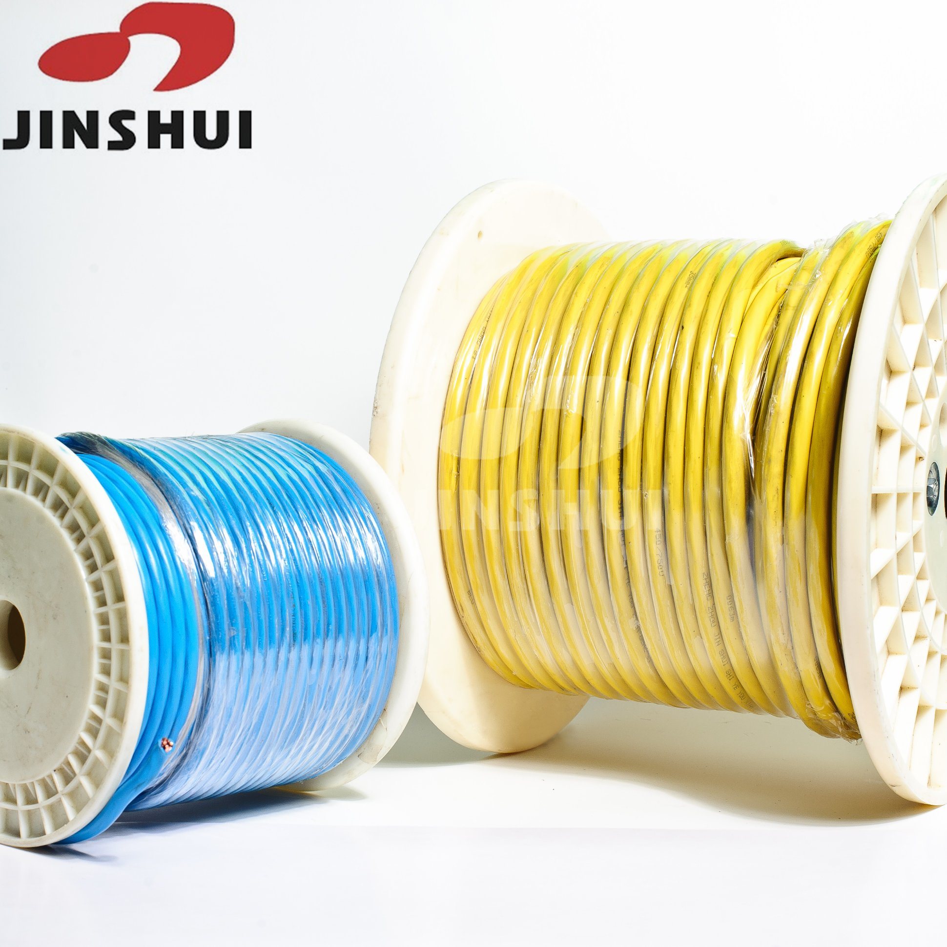 Chine 
                Câble flexible domestique à noyau de cuivre BVR 1,5mm 3mm 4,5mm en gros Fil
              fabrication et fournisseur