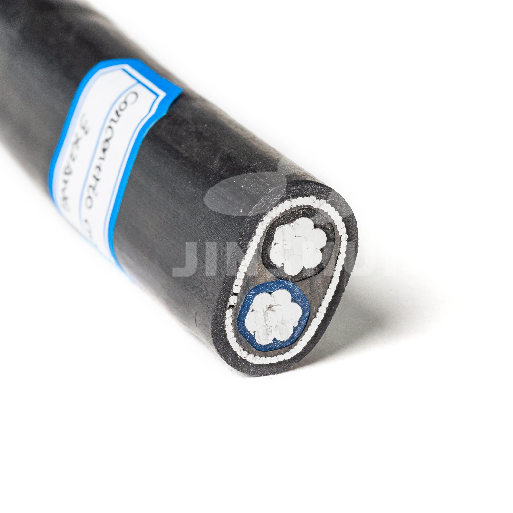 
                Isolation XLPE/PE/PVC câble d′alimentation concentrique en aluminium/cuivre fendu de 16 mm pour Kenya
            