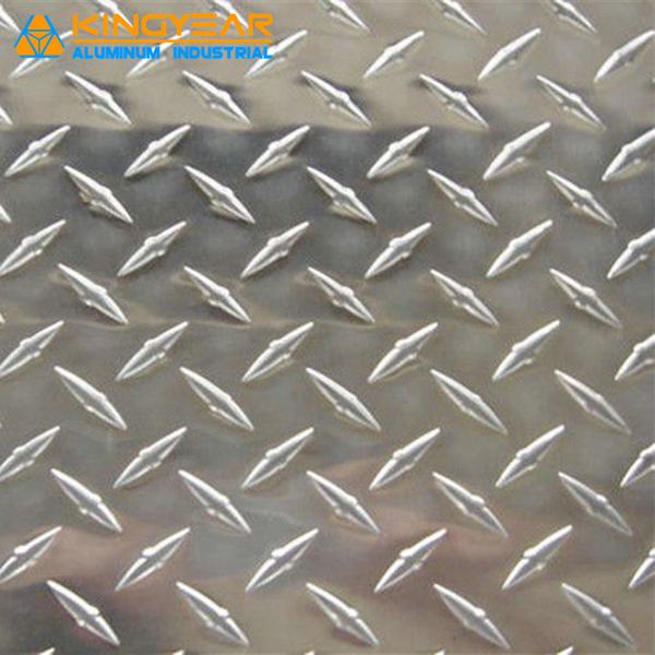 Cina 
                                 L'alluminio Checkered dell'OEM ha impresso il piatto dell'impronta con la pellicola del PVC coperta                              produzione e fornitore