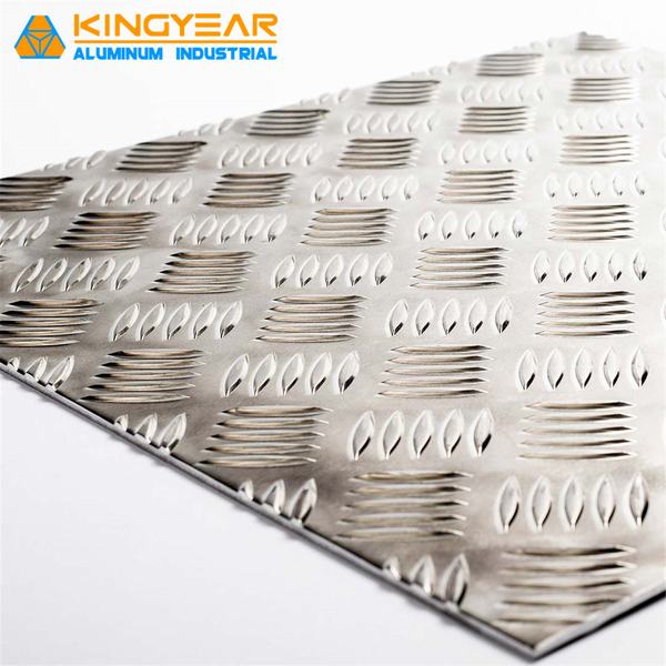 China 
                        Wholesale (1050 1060 1070 3003 5052 5083 5086 5754 6061) Aluminum Alloy Tread Checkered Embossed Plate
                      manufacture and supplier