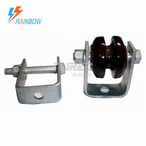China 
                        D-Bracket/D Iron/D Rack with Porcelain Ceramic Shackle Insulator
                      manufacture and supplier