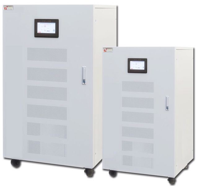 
                Trois phases 400V 160kVA UPS online avec transformateur de séparation
            