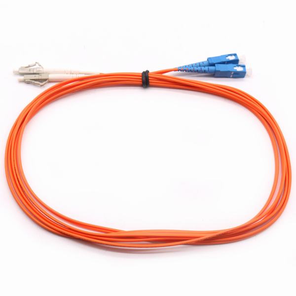 
                        FC/PC SC/PC Fiber Optic Patch Cord with Factory Price 3m
                    