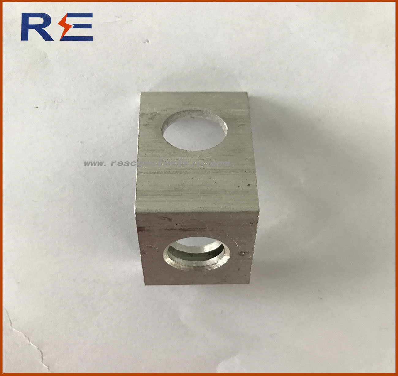 China 
                Aluminum Eye for Bandit Aluminum Connector
              manufacture and supplier