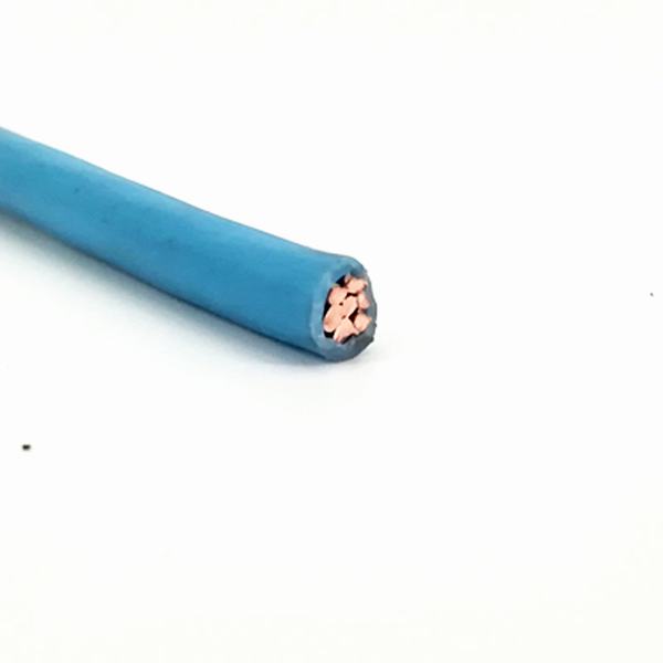 
                                 Isolation en PVC du fil torsadé 4 mm2                            