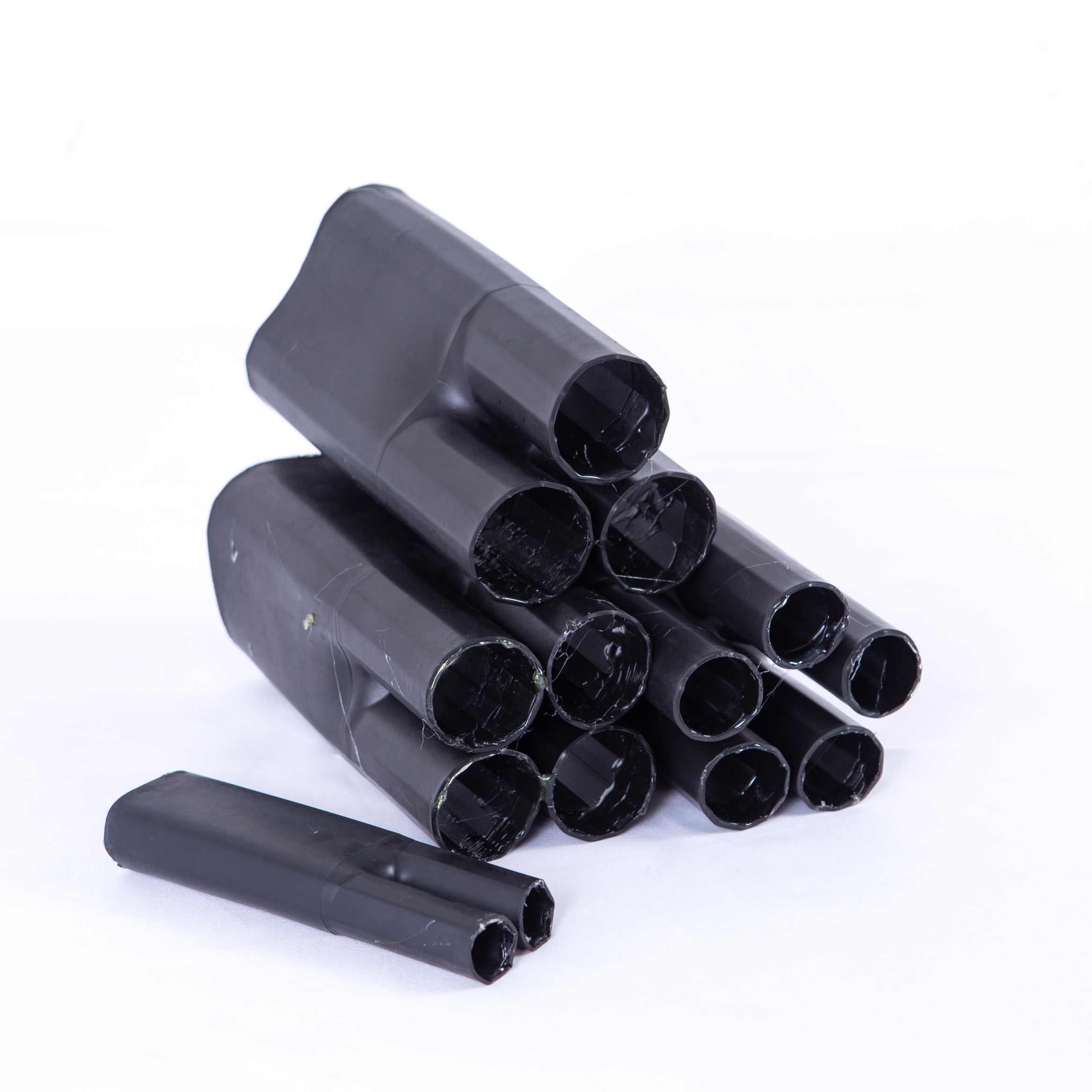 China 
                1kv 2-5 Core Heat Shrink Breakoutboots Cable Accessories
              manufacture and supplier