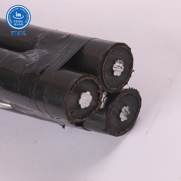 China 
                                 Isolierungs-obenliegende Anwendungs-Millivolt ABC-Luftbündel-Kabel bestes des Preis-10kv Aluminium-oder Aluminiumlegierung-des Leiter-XLPE                              Herstellung und Lieferant