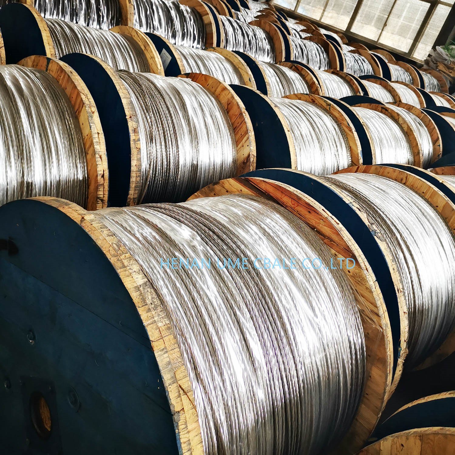 China 
                China directa de fábrica de aluminio de alta resistencia del cable de alimentación todos los conductores de aluminio AAAC
              fabricante y proveedor