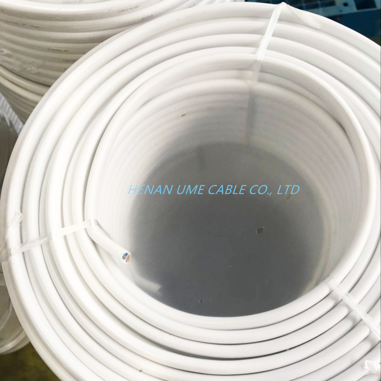 Китай 
                Плоский резиновый кабель питания H05rnh2-F.
              производитель и поставщик