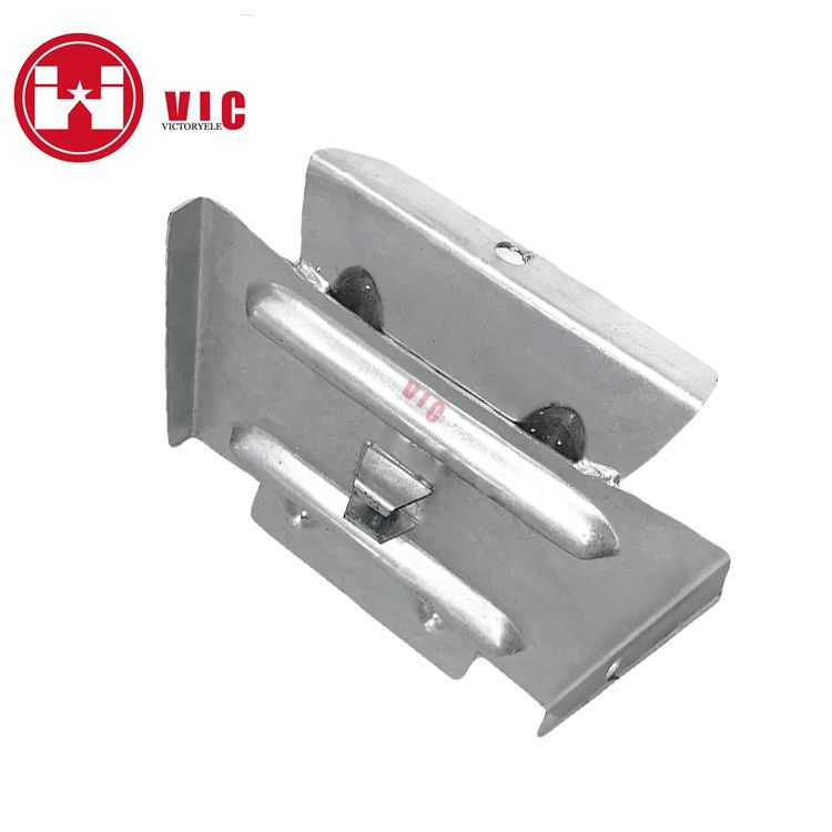 China 
                Hot DIP Galvanized Plate Crossarm Reinforcing
              manufacture and supplier
