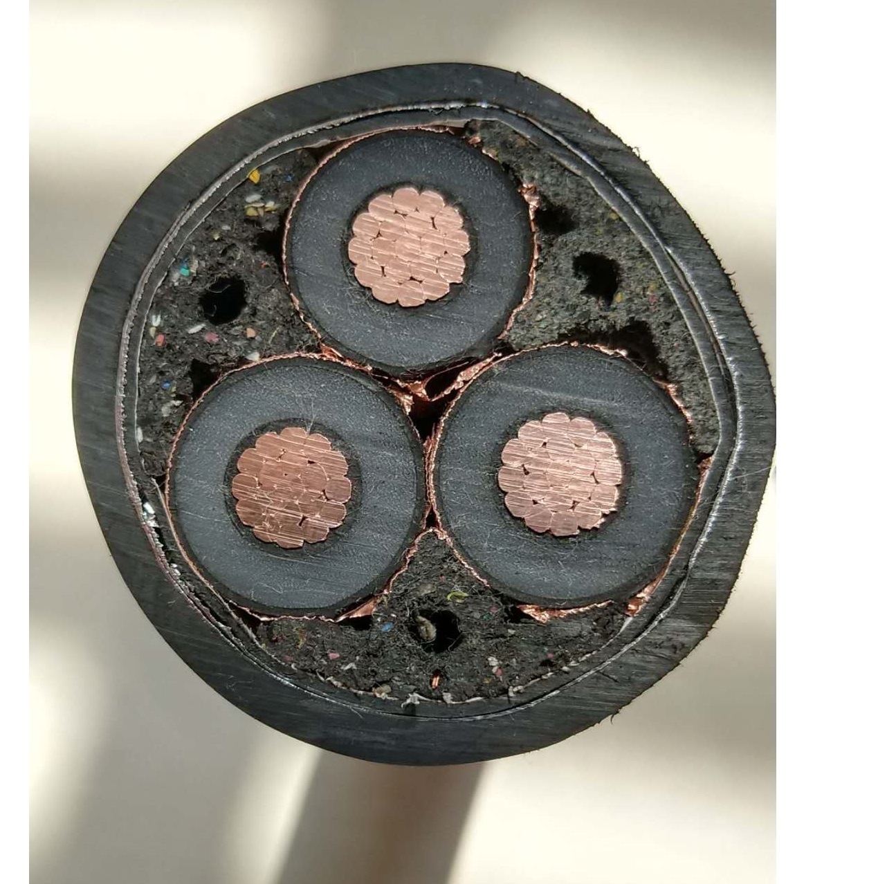 China 
                0.6kv 1kv 8.7kv 15kv Copper Aluminum Underground Coal Mining Cable Wire AC DC Medium Voltage Yjv Yjlv Cu Al Swa PVC XLPE Insulated Armoured Electric Power Cable
              manufacture and supplier