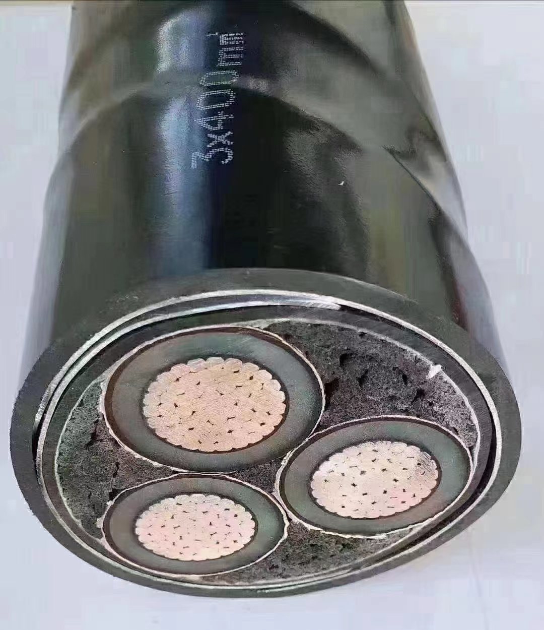 
                NYY Heizkabel Wasserdichtes Gummikabelband UL5128 450c hoch Temperaturdraht Aluminium Control Elektrisches Koaxialkabel
            