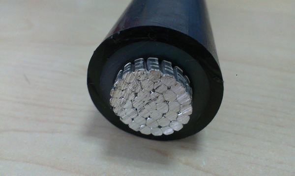 China 
                                 25kv 185mm2 Beutel sperrte Luftkabel                              Herstellung und Lieferant