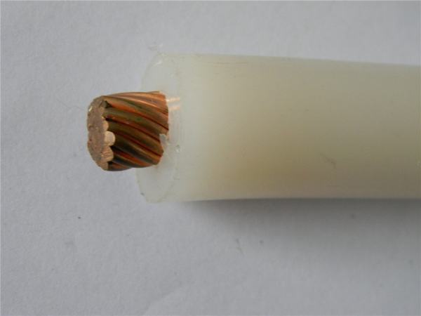 China 
                        600V Copper Conductor Hmwpe Insulation PVDF Sheath Cable
                      manufacture and supplier