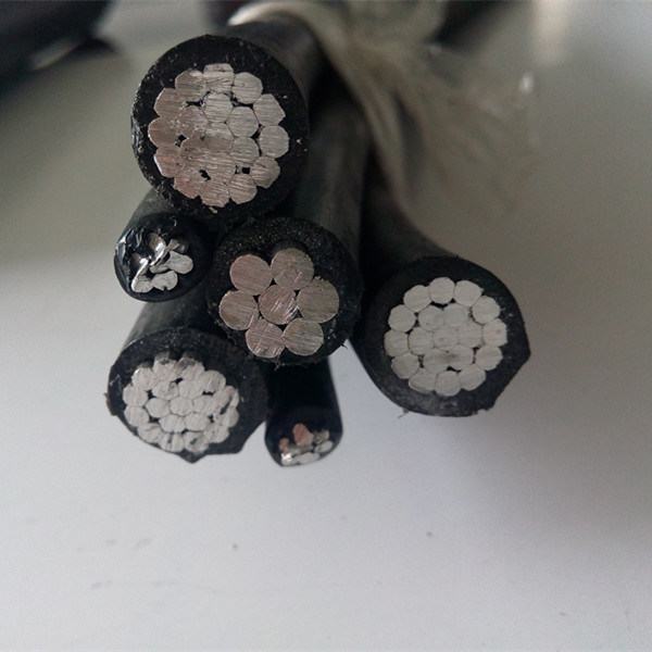 China 
                                 Obenliegendes Luftkabel Aluminium-des XLPE Isolierungs-zusammengerolltes Kabel-0.6/1kv                              Herstellung und Lieferant