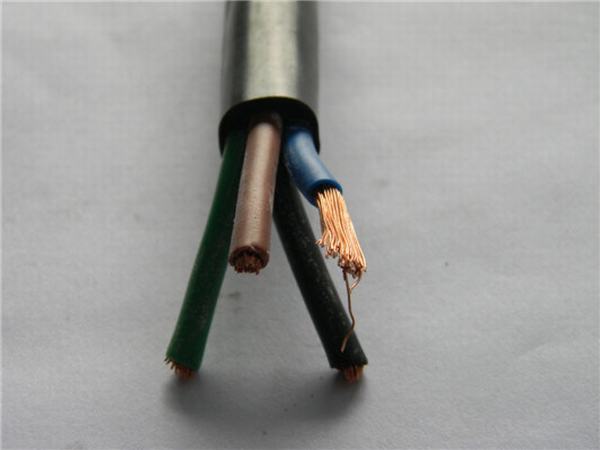 China 
                        H07rn-F 4 Core Rubber Flexible Trailing Cable 1.5mm Rubber Cable
                      manufacture and supplier