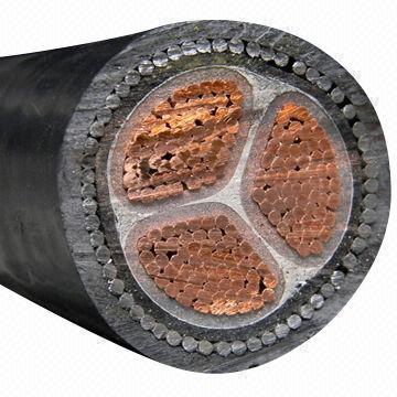 
                                 Isolation en polyéthylène réticulé swa basse tension du câble de cuivre souterraine blindé avec l'ISO certificats CE de la CCC                            